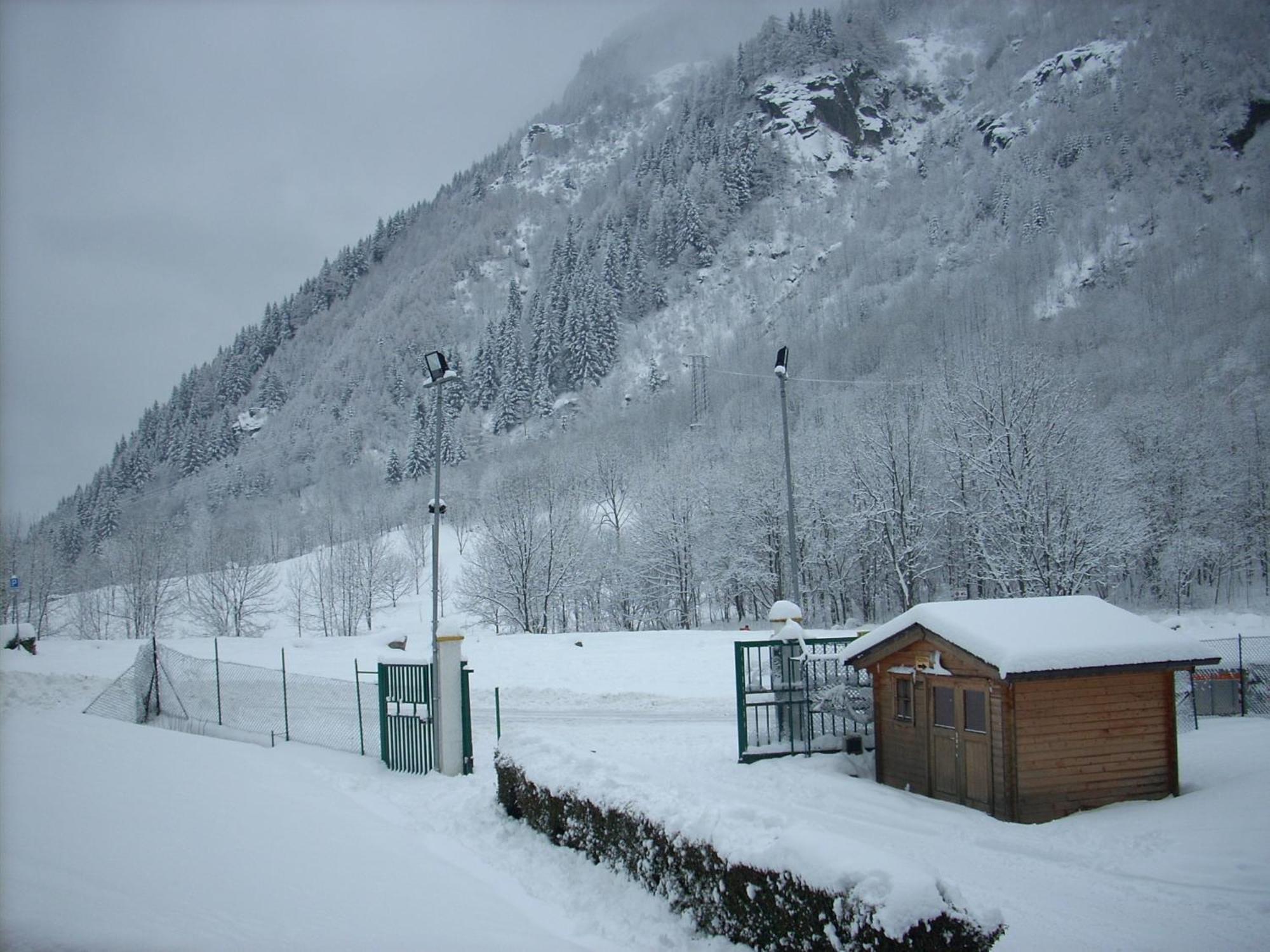 Aparthotel Campodolcino Camping Exteriér fotografie