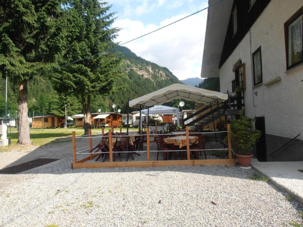 Aparthotel Campodolcino Camping Exteriér fotografie